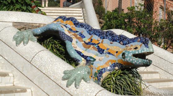 La restitution de la main droite de la salamandre du Park Güell est achevée
